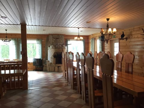 Hiiden Kämppäkartano iso vuokramökki lähellä Tiilikan kansallispuistoa Villa in Finland