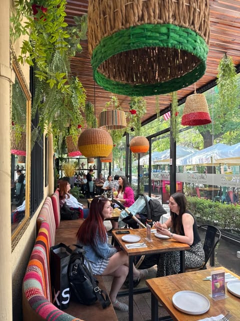 Restaurant/places to eat, Balcony/Terrace