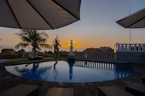 Pool view, Swimming pool