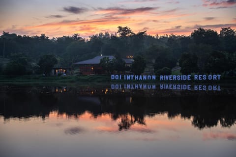 Natural landscape, River view, Sunset