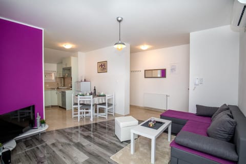 Communal lounge/ TV room, Seating area