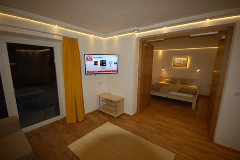 Alpenmond Appartment Halbmond Apartment in Tyrol