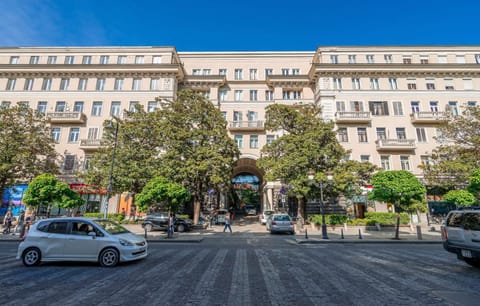 Property building, Facade/entrance