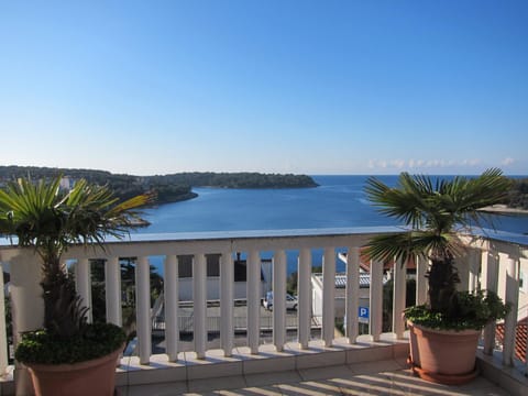 Property building, Sea view