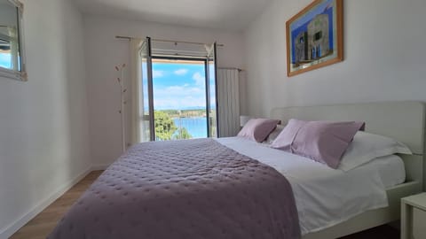 Bedroom, Sea view