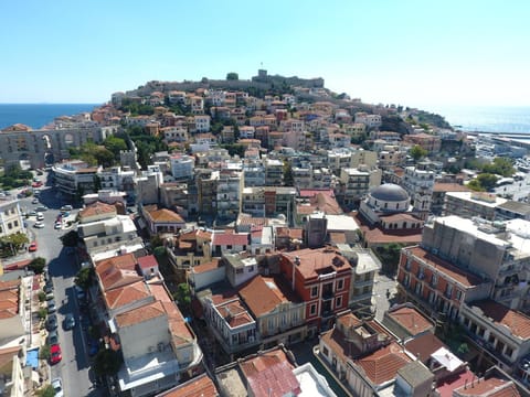 Minimal Culture Boutique Rooms Apartment in Kavala