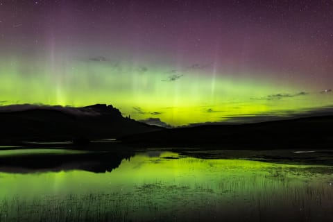 Nearby landmark, Neighbourhood, Natural landscape, Activities, Hiking, Lake view, Lake view, Landmark view, Landmark view, Mountain view, Mountain view, Area and facilities, Sunrise, Sunset