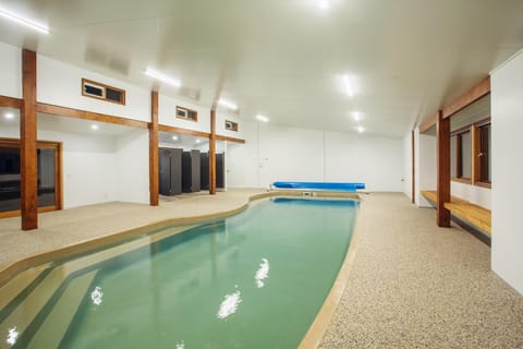 Swimming pool, Swimming pool