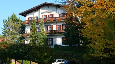 Property building, Restaurant/places to eat, Swimming pool, Breakfast