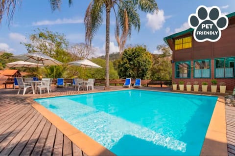 Day, Pool view, Swimming pool, sunbed