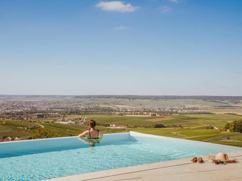 Spa and wellness centre/facilities, Swimming pool