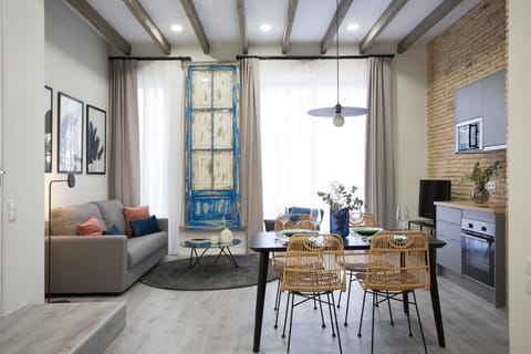 Kitchen or kitchenette, Living room, Dining area
