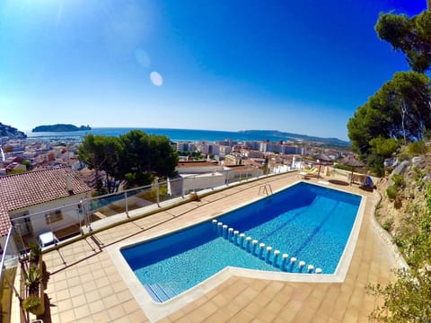 Pool view, Sea view, Swimming pool