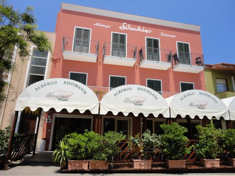 Facade/entrance, Facade/entrance