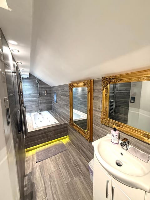 Shower, Bathroom, Bath