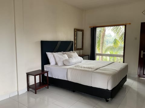 Bed, View (from property/room), Photo of the whole room