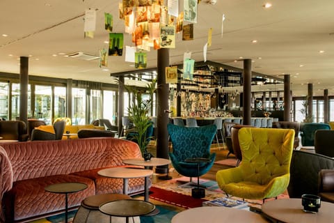 Lounge or bar