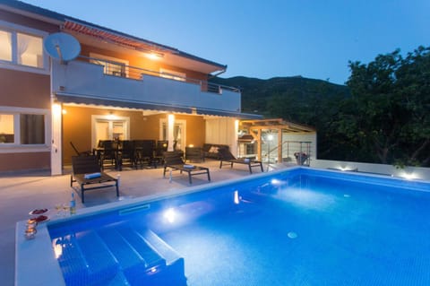 Modern apartment with heated pool&sea view Apartment in Šibenik-Knin County, Croatia