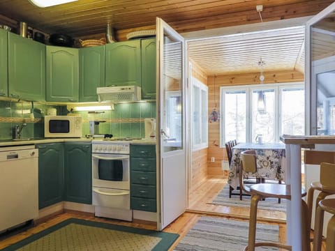 Holiday Home Huuhkalinna by Interhome House in Lapland