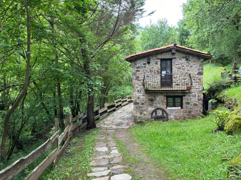 Property building, Natural landscape