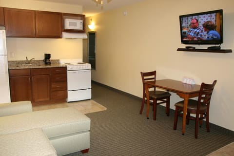 Affordable Suites of America Augusta Hotel in Martinez