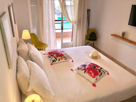 NIKOLETA'S CORFU APARTMENTS Apartment in Corfu, Greece