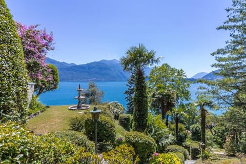 Garden, Garden view, Lake view, Mountain view