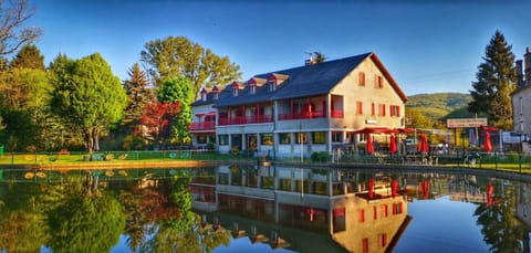 Property building, Lake view