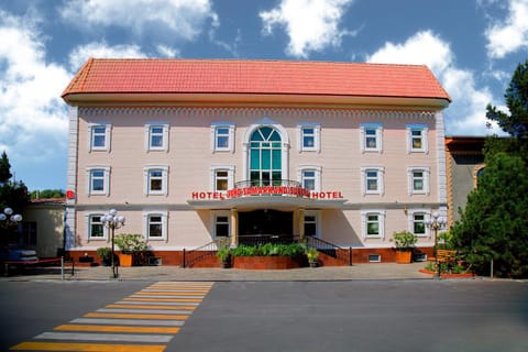 Property building, Facade/entrance
