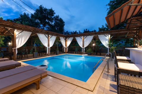 Pool view, Swimming pool