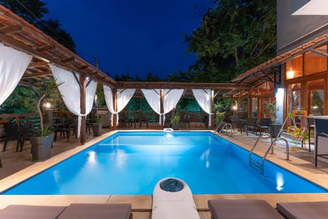 Pool view, Swimming pool