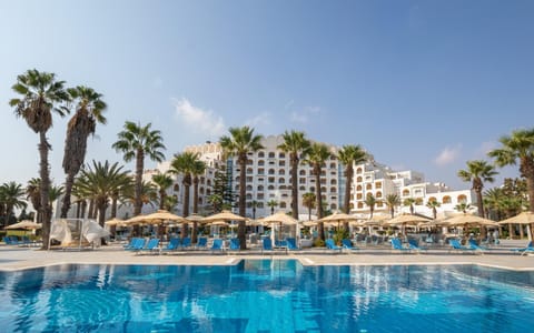 Property building, Day, Natural landscape, Pool view, Swimming pool, sunbed