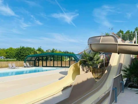 Camping-Caravaning de la Mollière Campground/
RV Resort in Hauts-de-France