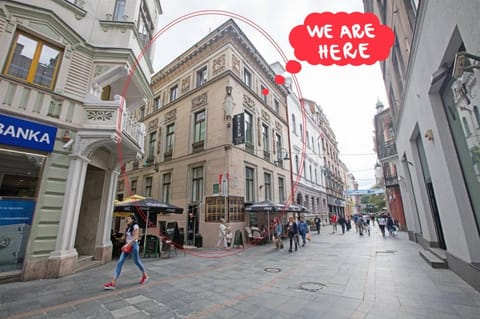 Neighbourhood, City view, Location