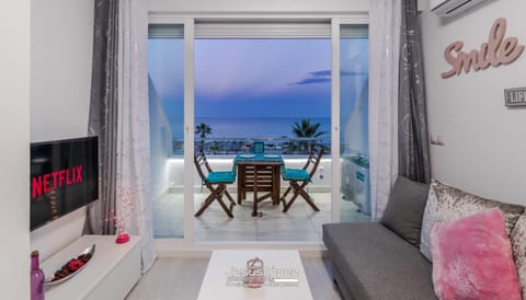 Balcony/Terrace, Living room