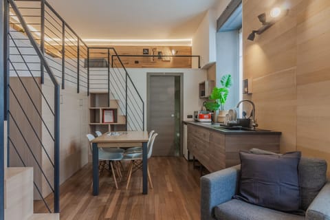 Kitchen or kitchenette, Living room, Photo of the whole room, Seating area, Dining area, toaster