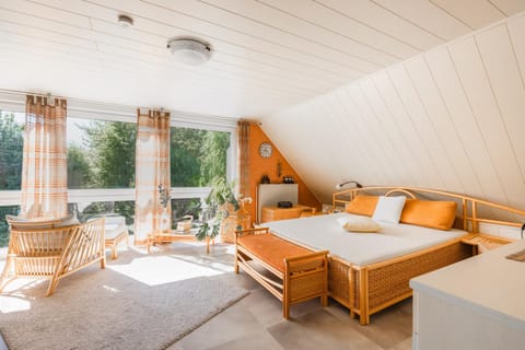 Seating area, Bedroom