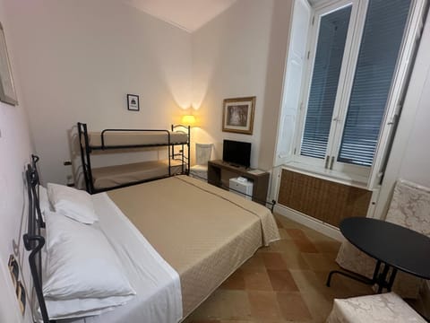 Palazzo Sottile Meninni - CLASSIC ROOMS EXPERIENCE Bed and Breakfast in Gravina in Puglia