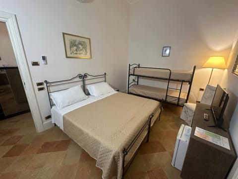 Palazzo Sottile Meninni - CLASSIC ROOMS EXPERIENCE Bed and Breakfast in Gravina in Puglia