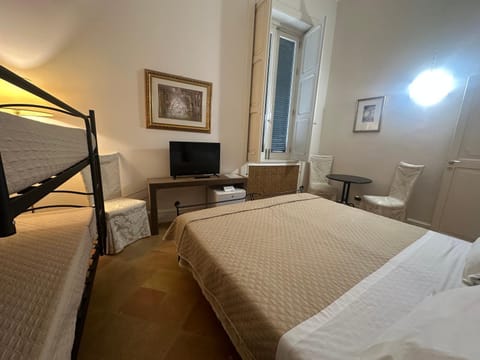 Palazzo Sottile Meninni - CLASSIC ROOMS EXPERIENCE Bed and Breakfast in Gravina in Puglia