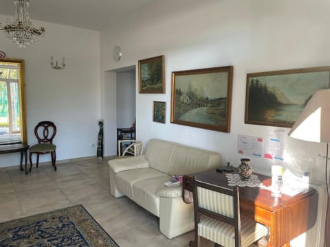 Lobby or reception, Seating area