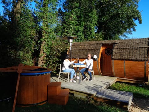 Tonn"O Loisirs Chalet in Lannion