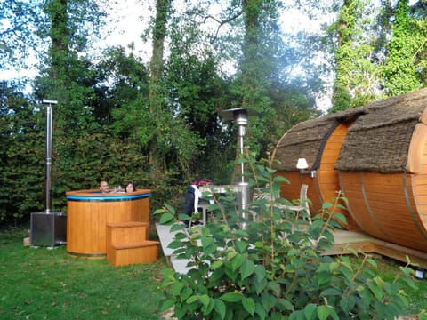 Tonn"O Loisirs Chalet in Lannion