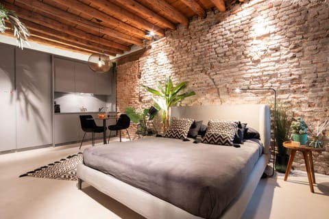 OFFICINE CAVOUR Piazza Cavour Apartment in Padua