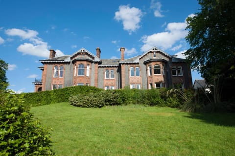 Warriston Apartment at Holm Park Apartment in England