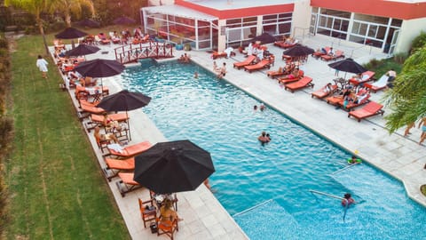 Day, Pool view, Swimming pool, sunbed