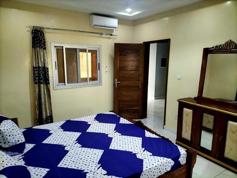 Bed, Bedroom, air conditioner