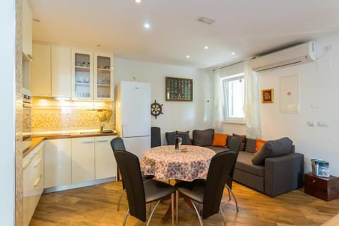 Communal lounge/ TV room, Coffee/tea facilities, Communal kitchen