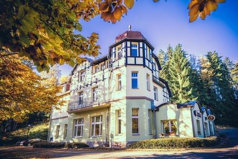Property building, Autumn