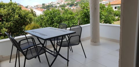 Balcony/Terrace, children, Family
